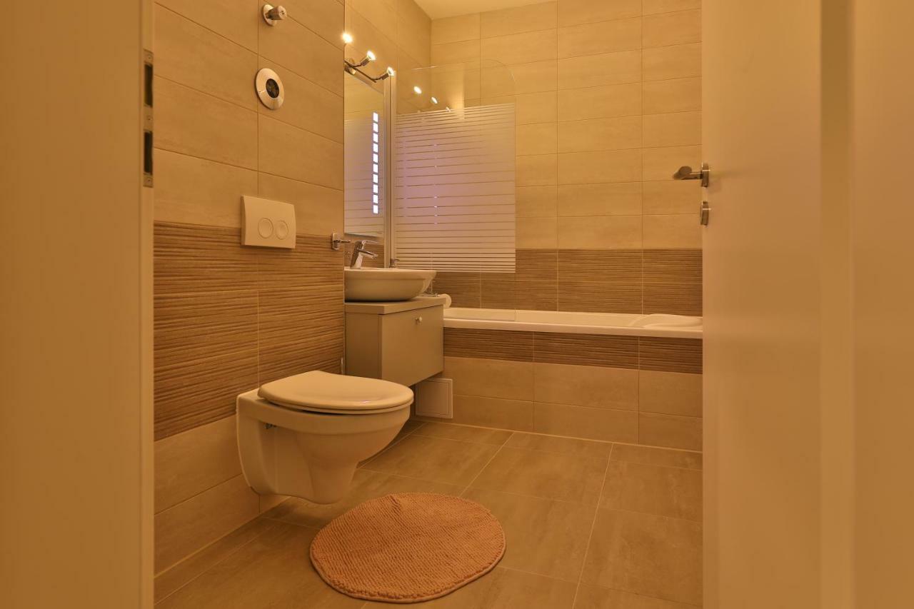 Apartament Ada Luxury B46 *